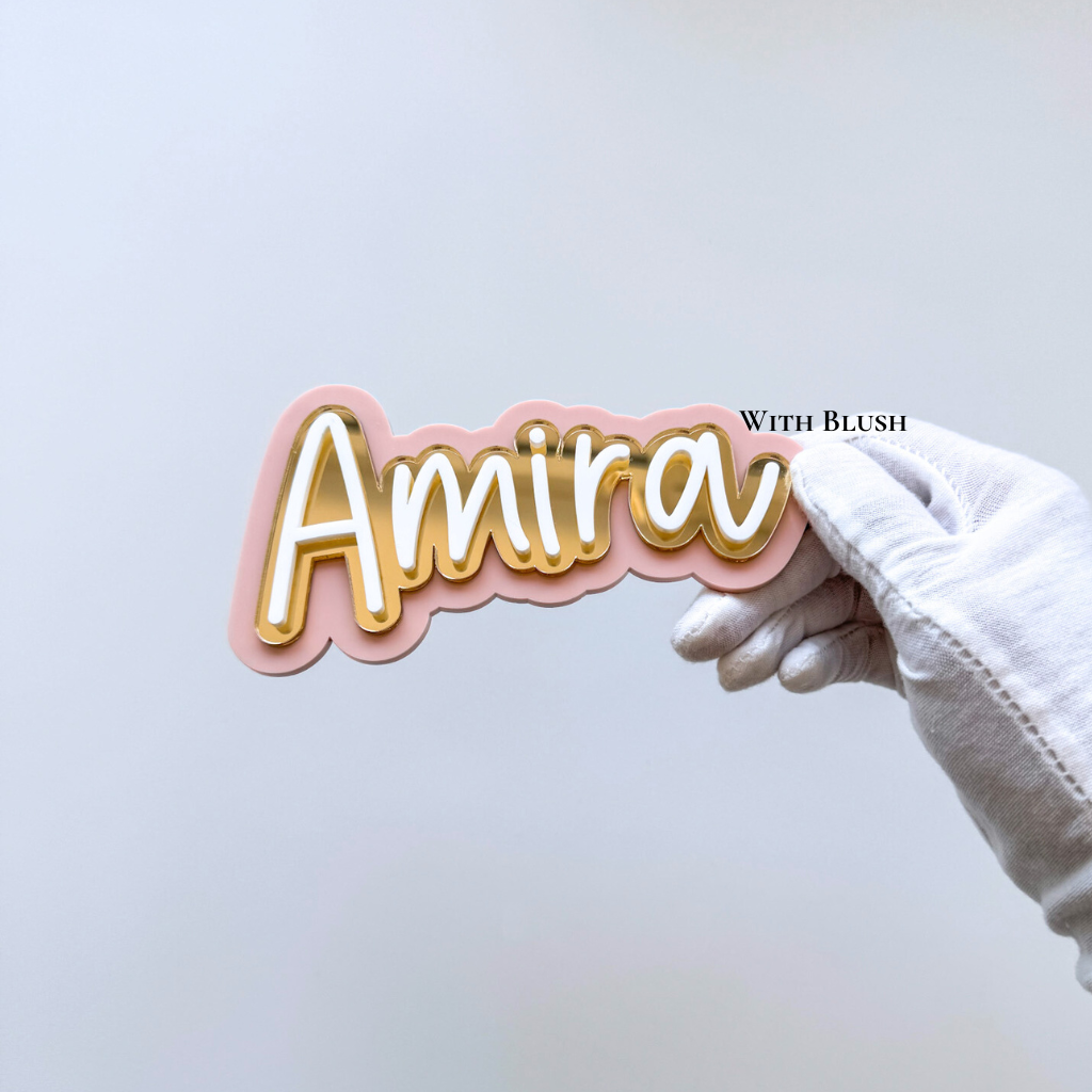 Gepersonaliseerd 3D naambord van plexiglas met drie lagen in zachte kleuren