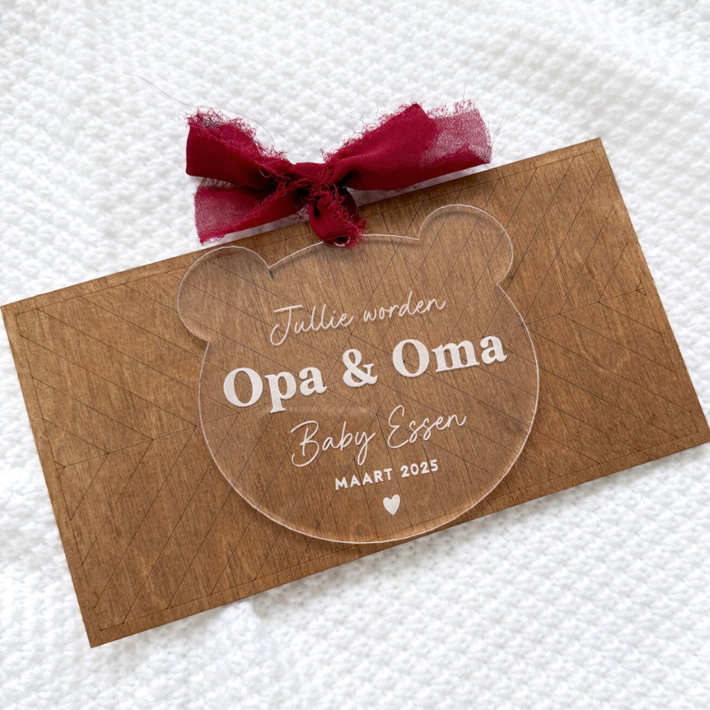 Kerstbal | Zwangerschapsaankondiging: Jullie Worden / Je Wordt