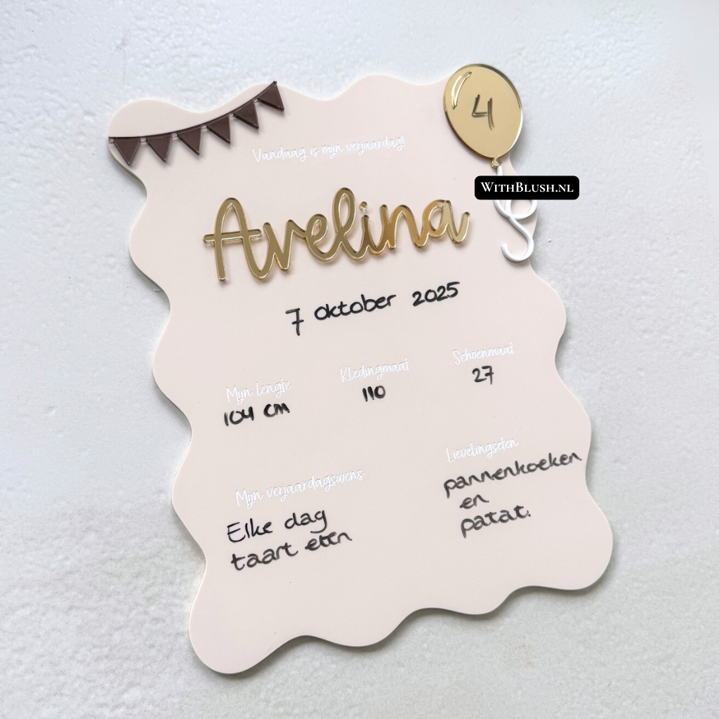 Plexiglas verjaardagsbord met naam en invulvelden voor kinderverjaardag