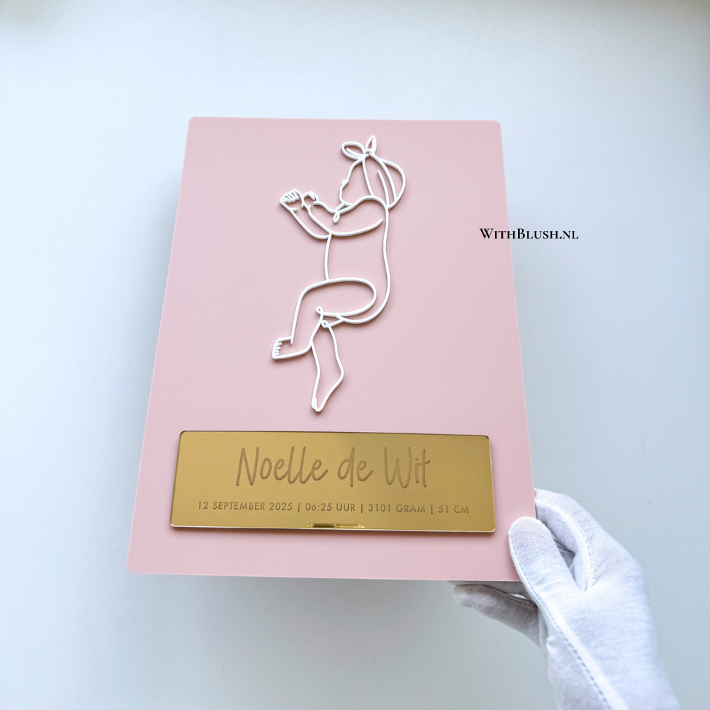 Geboorteposter met Naam & Geboortegegevens op Gegraveerd Plaatje | Lijntekening Baby