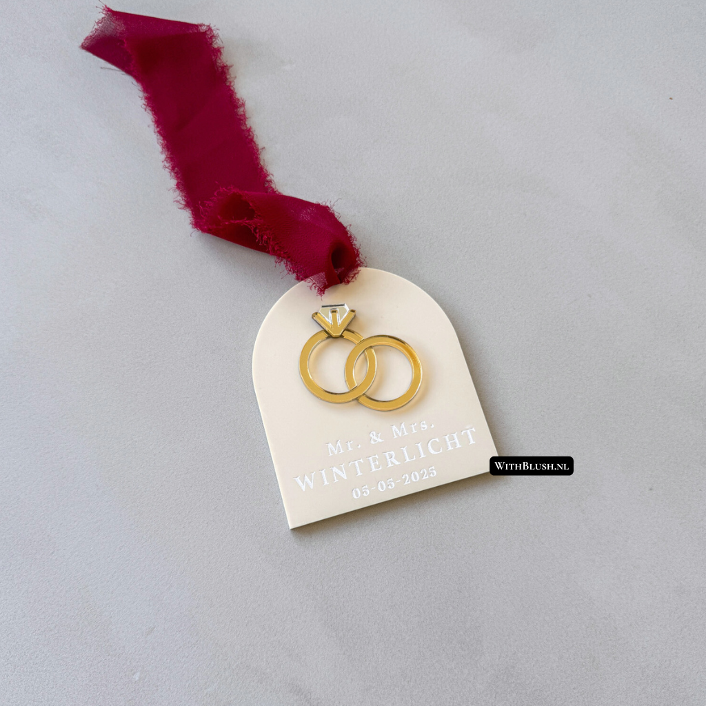 Gebogen kerstornament met Mr. & Mrs. perfect huwelijkscadeau