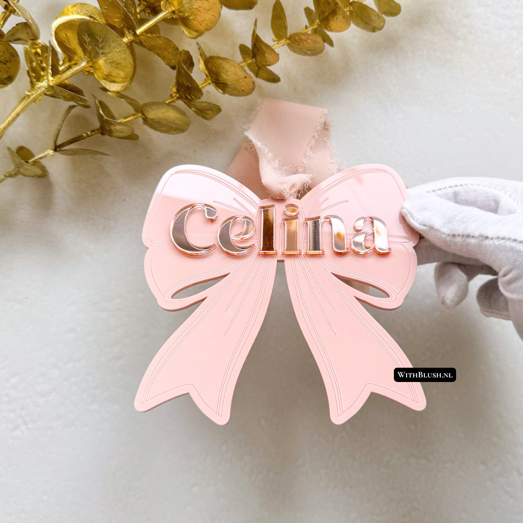 gepersonaliseerde strik kerstornament met naam