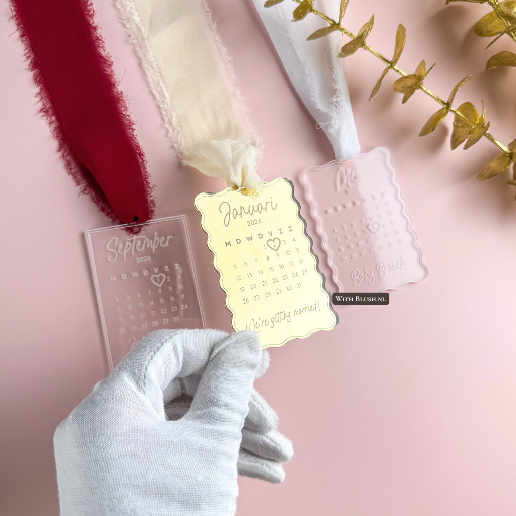 kerstornament met kalender aankondiging van acryl