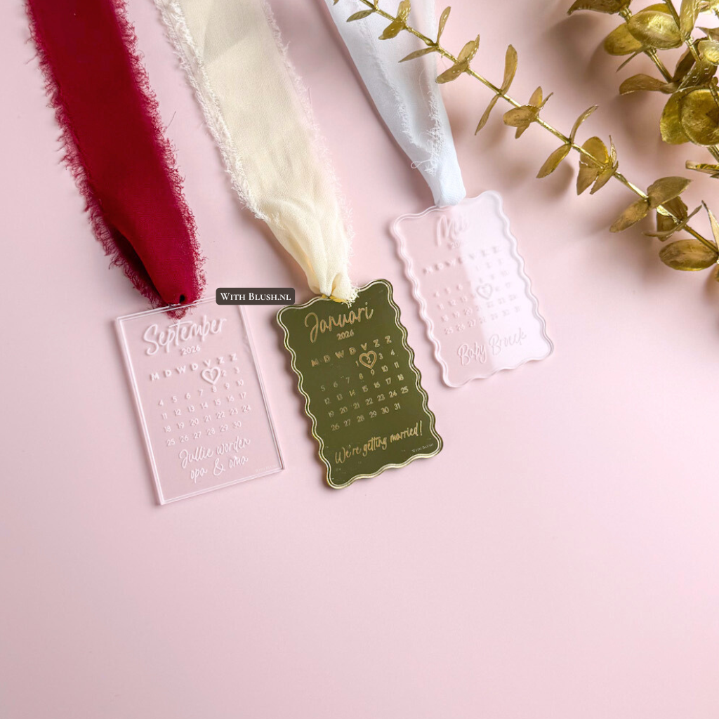 gepersonaliseerde kersthanger met kalender aankondiging van plexiglas