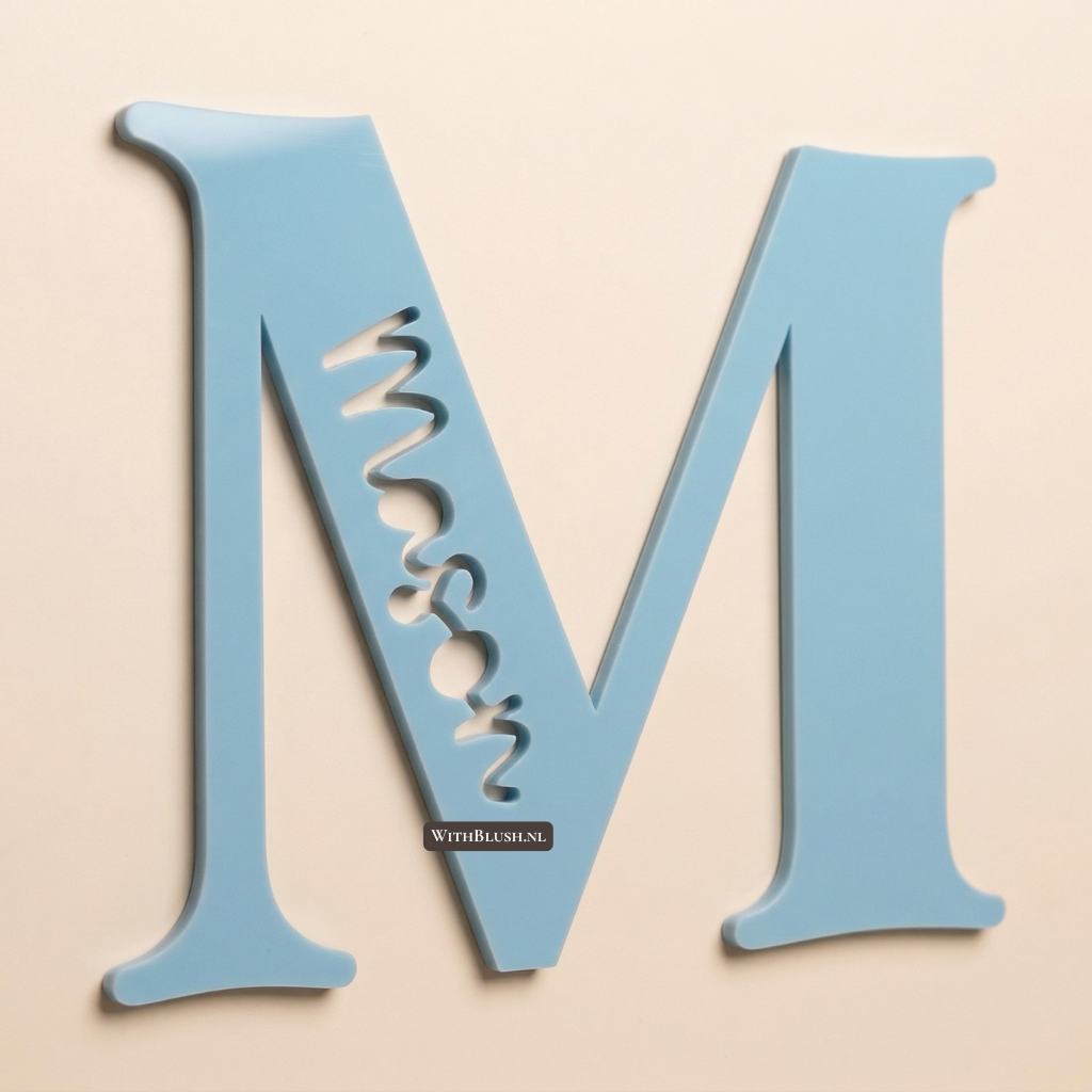Naambord letter met naam van plexiglas of hout voor de babykamer of kinderkamer