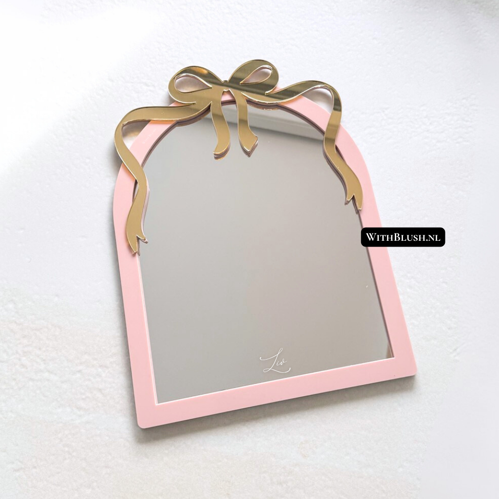 Spiegel met Naam | Grote Strik