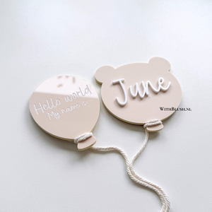 gepersonaliseerde geboorteset ballon en teddybeerballon van beige plexiglas